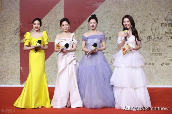 第34屆金雞獎閉幕紅毯:群星歡聚,林允粉色花苞裙真是仙女本人了 第34屆金雞獎閉幕紅毯:群星歡聚,林允粉色花苞裙真是仙女本人了