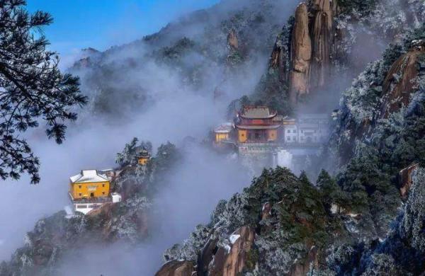 一定要去的景區，號稱安徽最美的地方，門票高達180遊人如織