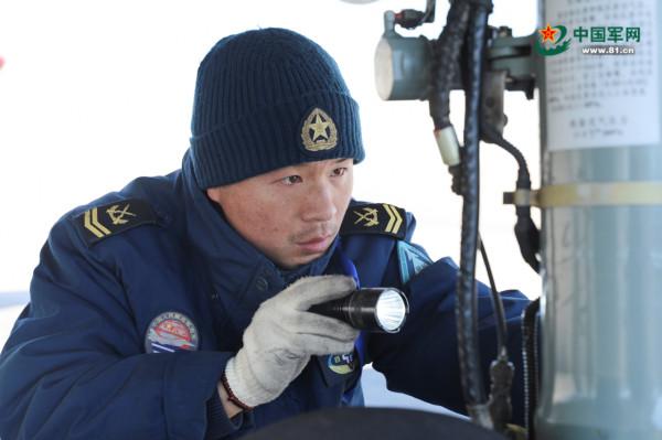 逐夢深藍！新一批艦載戰鬥機飛行學員成功單飛