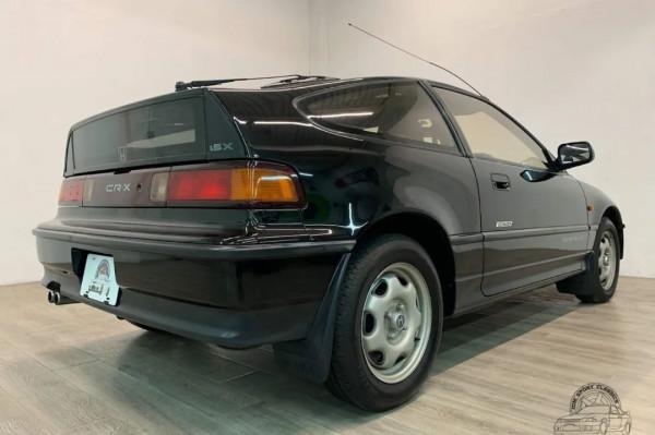 JDM車迷看過來，位於美國三河市的1991年本田思域CRX Glasstop