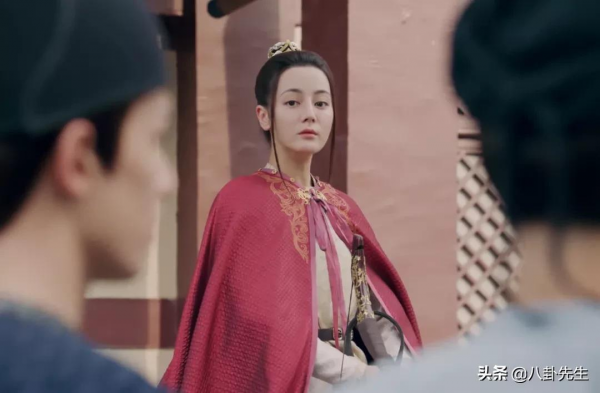 女主竟然不如女配美？李庚希被張天愛豔壓，朱珠氣質碾壓藍盈瑩