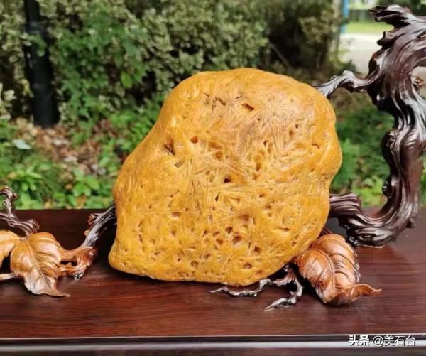 給你18塊奇石，憑藉自己眼光，請選出您心目中的三甲