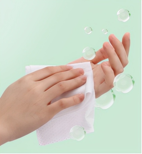 廚房重油汙？只需一張溼巾，教你輕鬆搞定