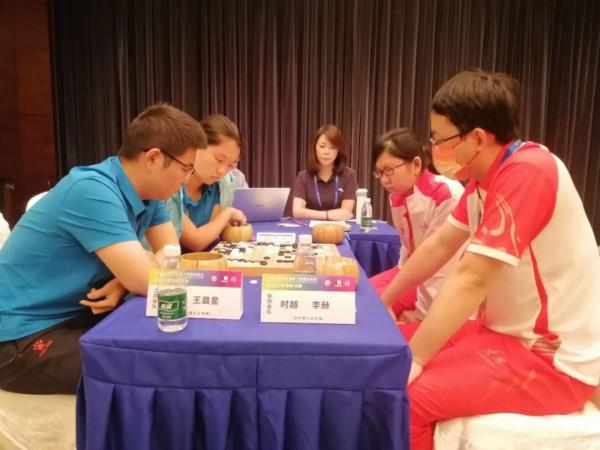 老兵不死 芮乃偉胡耀宇組合七勝後輩 奪得全運會混雙金牌 老兵不死 芮乃偉胡耀宇組合七勝後輩 奪得全運會混雙金牌