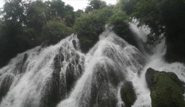 神奇大小七孔景區,美如仙境,疑是人間,讓人流連忘返,太美了 神奇大小七孔景區,美如仙境,疑是人間,讓人流連忘返,太美了