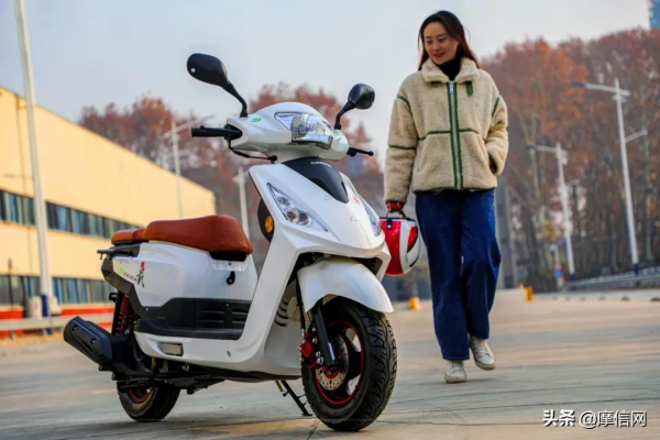 綿羊中的“小皮卡”——大陽載載125評測 綿羊中的“小皮卡”——大陽載載125評測