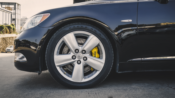 TEI官方案例，雷克薩斯LS460升級TEI Racing S60高效能剎車套件