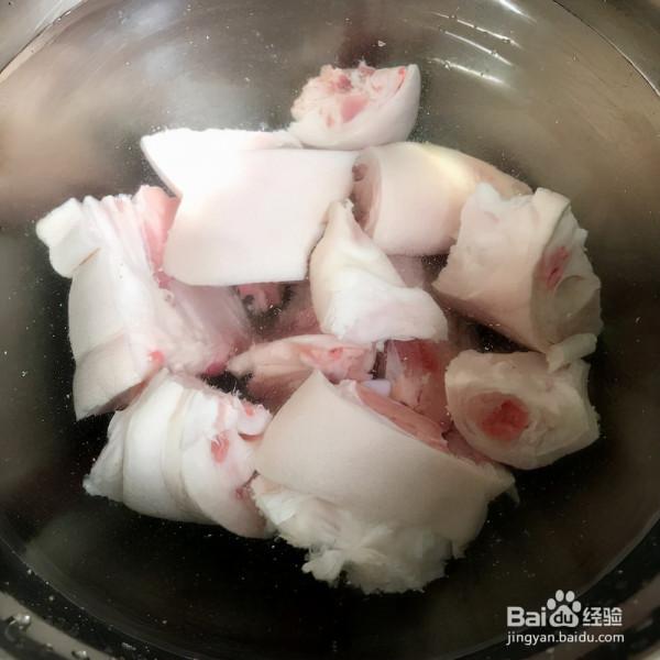 東盛瀾小廚房丨小鮑魚燉豬腳 東盛瀾小廚房丨小鮑魚燉豬腳