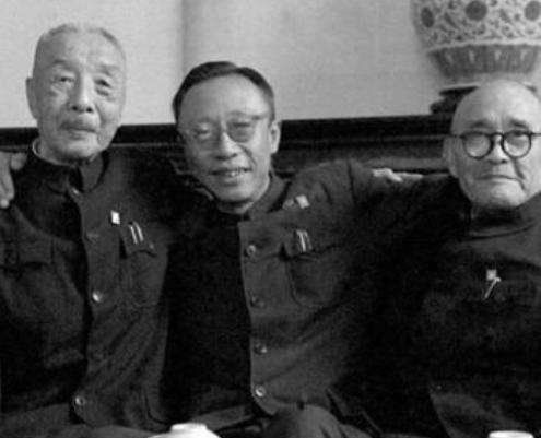 盤點建國後“稱帝”的奇葩：有盲人、女人、還有是“玉皇大帝”的