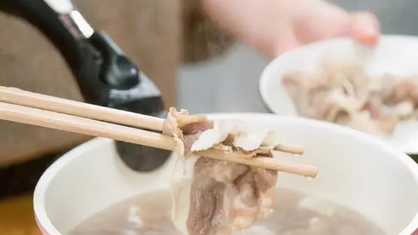 番茄肥牛煲，酸爽開胃，關鍵簡單易學，家人都愛喝