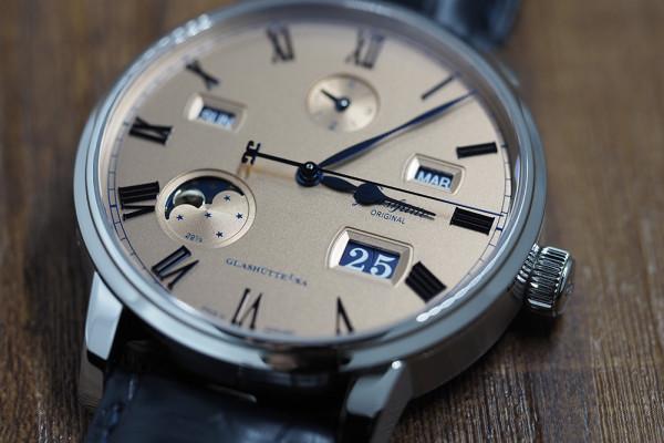 一款德系大日曆,定價接近17萬,為什麼懂行的人還說它便宜? 一款德系大日曆,定價接近17萬,為什麼懂行的人還說它便宜?