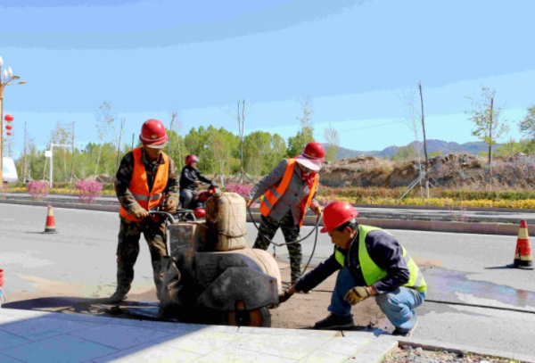 中日瀝青馬路大對比：中國馬路年年補，日本馬路年年新，這是為何