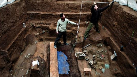 1972年內蒙出土康熙女兒墓,墓中發現稀有文物,專家鑑定價值過億 1972年內蒙出土康熙女兒墓,墓中發現稀有文物,專家鑑定價值過億