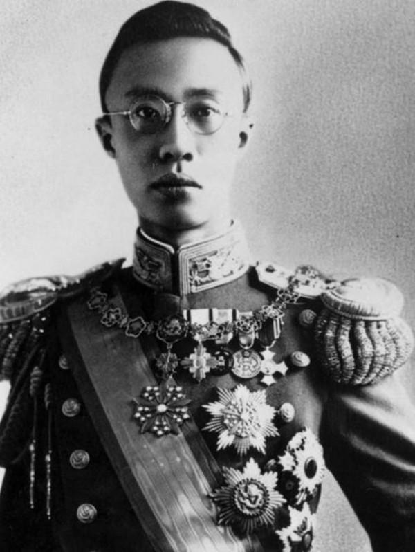 溥儀逝世後,李淑賢拒絕為自己留空穴,坦言“我不想繼續做奴婢” 溥儀逝世後,李淑賢拒絕為自己留空穴,坦言“我不想繼續做奴婢”