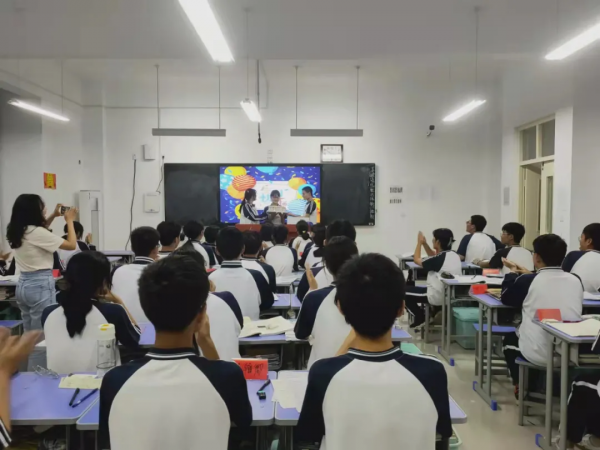 九月‖不止一個故事,不止一面六全 九月‖不止一個故事,不止一面六全