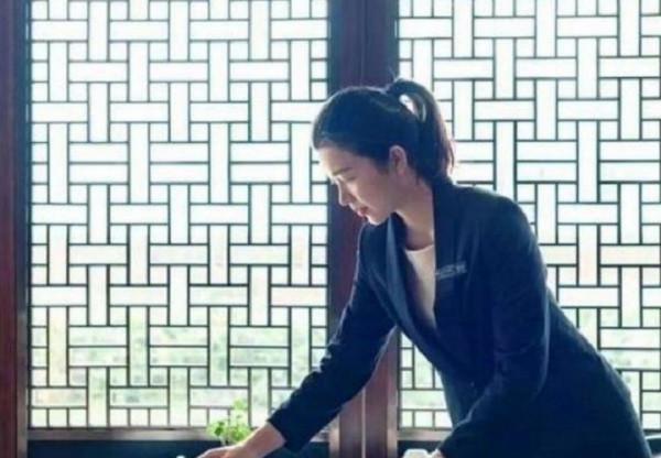 90後湖南女孩成為國宴級服務員，3次服務國宴，一般酒店請不動她