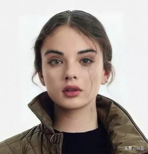 短臉+翹鼻是驚豔絕配？