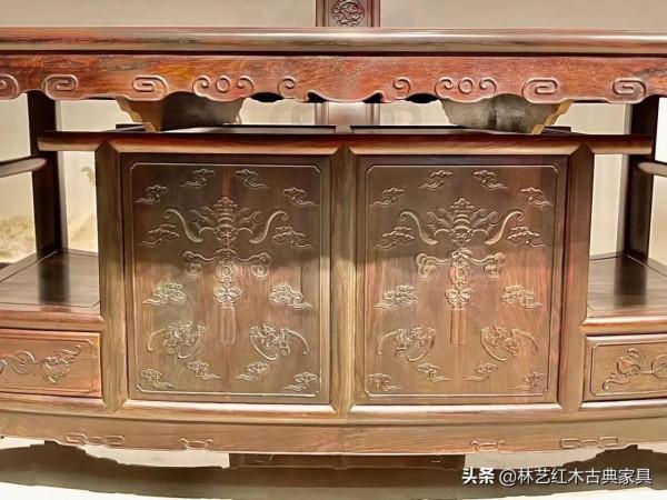 大紅酸枝腰型泡茶桌