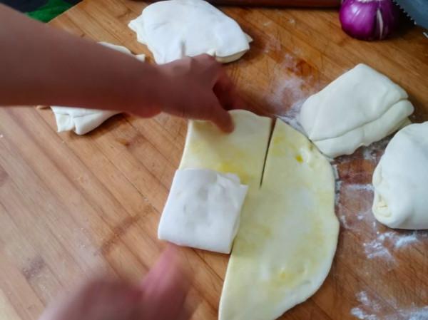 死麵大餅怎麼做才軟而不硬?該用什麼水和麵?教程來了,一看就會 死麵大餅怎麼做才軟而不硬?該用什麼水和麵?教程來了,一看就會