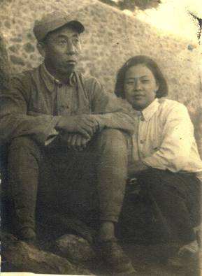 金日成訪華時，被我國少將突然摟住脖子，少將：老金，你怎麼來了