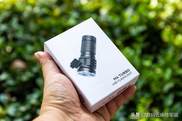 小巧輕便的照明好物在路上M4 TURBO迷你強光手電筒輕體驗 小巧輕便的照明好物在路上M4 TURBO迷你強光手電筒輕體驗