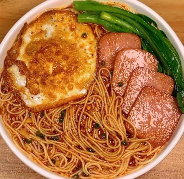 麵條別再煮著吃了，學會這樣做頓頓吃不膩，每次一大盤都不夠