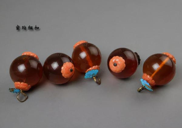 這些珠子要是能穿個手串那可牛了