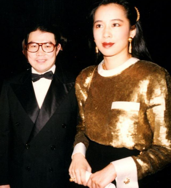 朱玲玲兩嫁豪門,天生富貴,姐姐朱瑛瑛定居國外,生活平淡 朱玲玲兩嫁豪門,天生富貴,姐姐朱瑛瑛定居國外,生活平淡