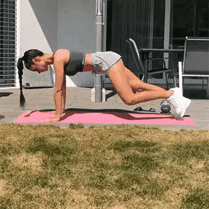 女性不要忽視練腹！6個虐腹動作，讓腰圍變緊緻，秀出馬甲線