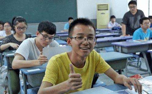 為什麼有些小學初中學霸，到高中就不行了？老師：具備3點，中招