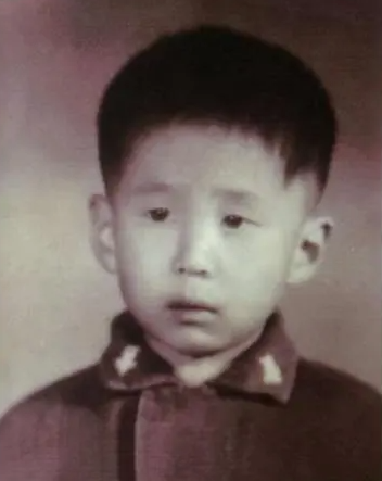 “偽大師”楊坤的歌壇幻滅史,被追捧時有多風光,現在就有多落魄 “偽大師”楊坤的歌壇幻滅史,被追捧時有多風光,現在就有多落魄