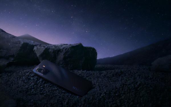 解析3大手機外觀材質！新版AG星空玻璃後蓋來了，還用塑膠機身？