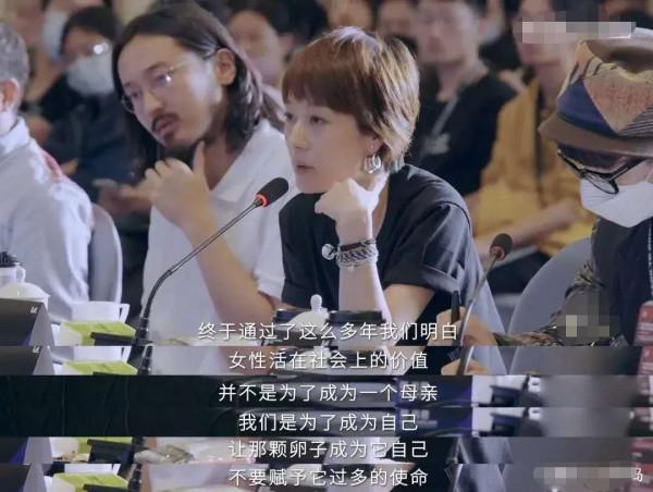 同樣是應對催婚，迪麗熱巴可愛接地氣，張娜拉想嫁中國男藝人？