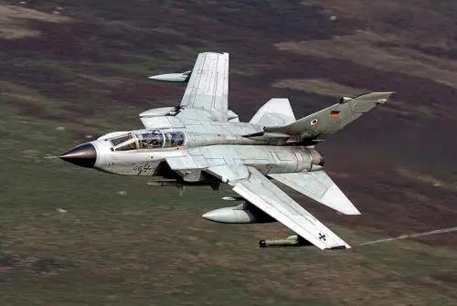 歐洲天空的主宰者——英德意聯合研製的“狂風”戰鬥機