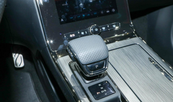 零百加速8秒,配1.5T+7DCT,榮威RX5 PLUS價效比如何 零百加速8秒,配1.5T+7DCT,榮威RX5 PLUS價效比如何