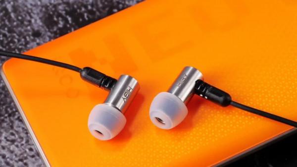 我摸著我自己過河還不行麼？海貝音樂 HiBy Thor圈鐵耳機評測