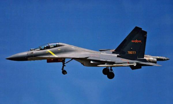 殲16未來定位至關重要：攜電線杆專捅加油機，粉碎美軍隱轟覆蓋網