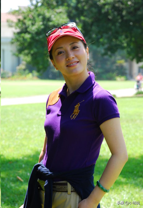 央視主播夢桐:曾沒錢買出鏡衣服,現逆襲為央視“三大花旦”之一 央視主播夢桐:曾沒錢買出鏡衣服,現逆襲為央視“三大花旦”之一