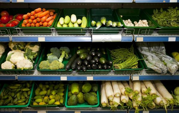 再想省錢，也不要在超市買這6種食物，超市員工：我們家很少吃