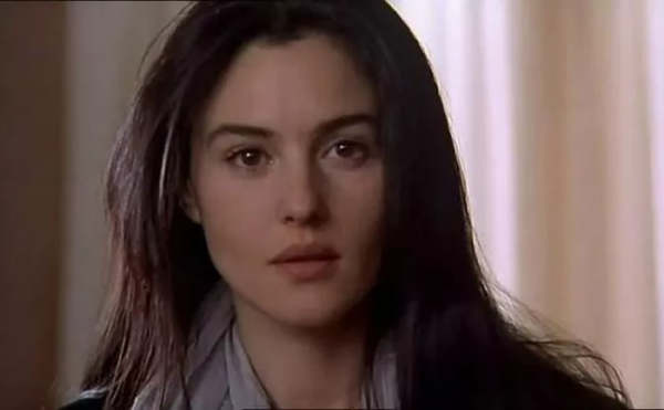 “壯漢身材”卻能被稱為地球球花，如今女兒還要成為最美星二代？