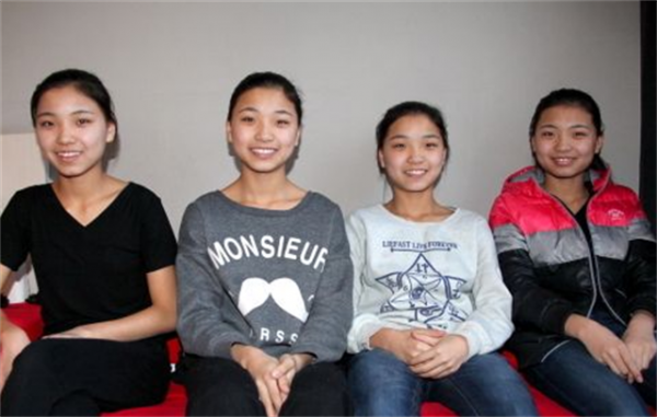 山東四胞胎&OpenCurlyDoubleQuote;冰清玉潔&rdquo;：12歲離家學藝，上同所大學還住一間宿舍