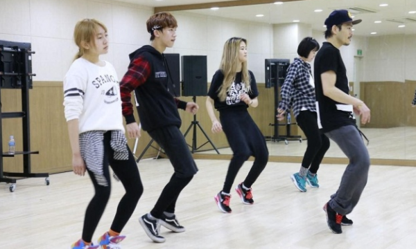 “歸國四子”黃子韜的敗退記，頂流不再，他到底該何去何從