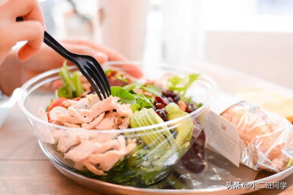 全國超1億人不按時吃晚飯,健康飲食原則 全國超1億人不按時吃晚飯,健康飲食原則