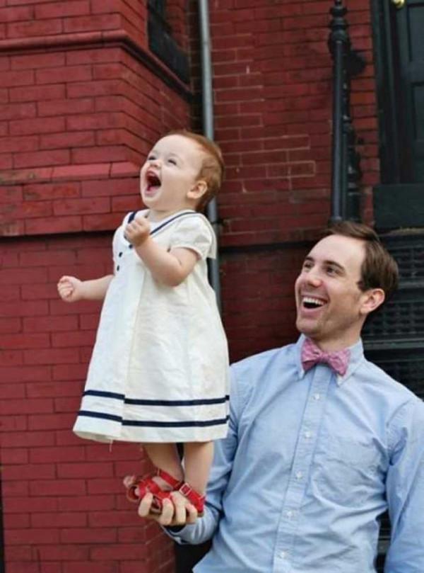 女大避父是常態，寶爸不用傷心，那些不懂迴避的家長才更後悔