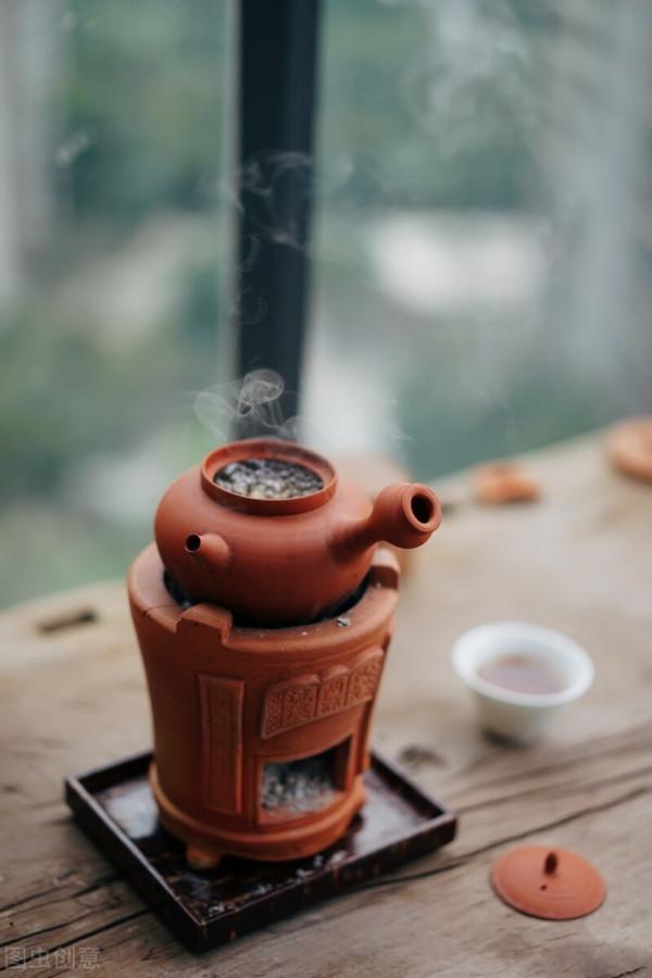 神話故事中神農是如何發現茶能解毒呢？