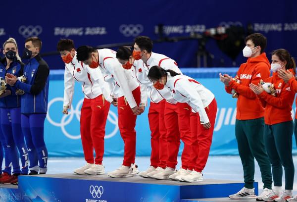 在本世紀愛&OpenCurlyQuote;2&rsquo;最多的日子裡&mdash;&mdash;寫2022年冬奧會後的小總結