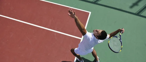 業餘選手如何提高網球水平和贏得比賽