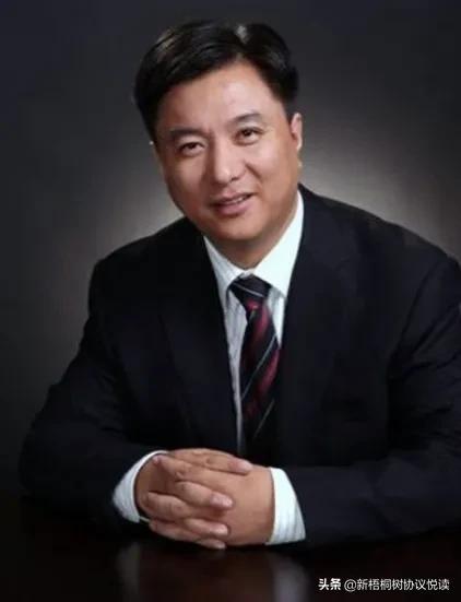 香港太平山頂“皇家”第九子向華勝葬禮但沒葬八寶山,天生情種 香港太平山頂“皇家”第九子向華勝葬禮但沒葬八寶山,天生情種