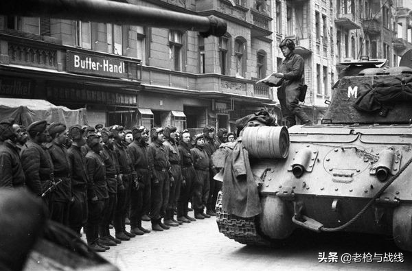 車尾巴上的大箱子是幹什麼用的?閒扯T-34的附加油箱及類似附件 車尾巴上的大箱子是幹什麼用的?閒扯T-34的附加油箱及類似附件