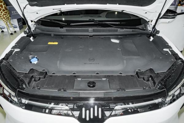 一公里才7分錢,7.9破百+3塊大屏,還能自動駕駛,實拍威馬W6 一公里才7分錢,7.9破百+3塊大屏,還能自動駕駛,實拍威馬W6